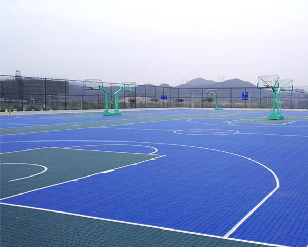 synthetic rubber running track